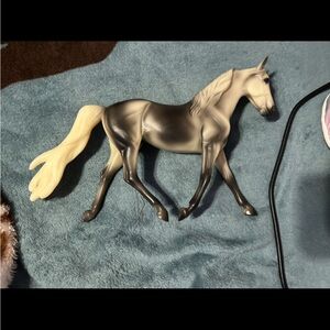 BREYER HORSE